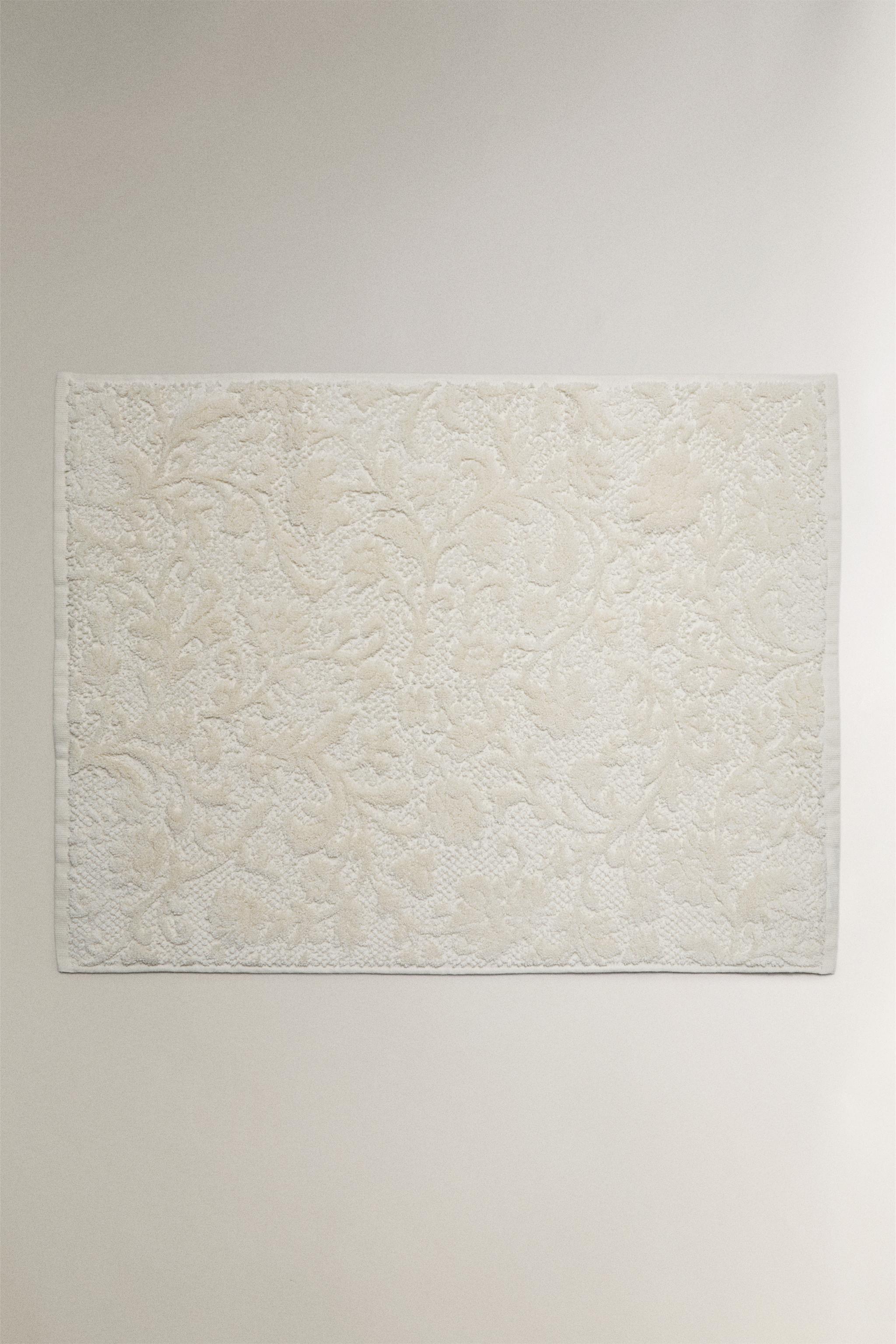 TAPIS DE BAIN JACQUARD FLEURS